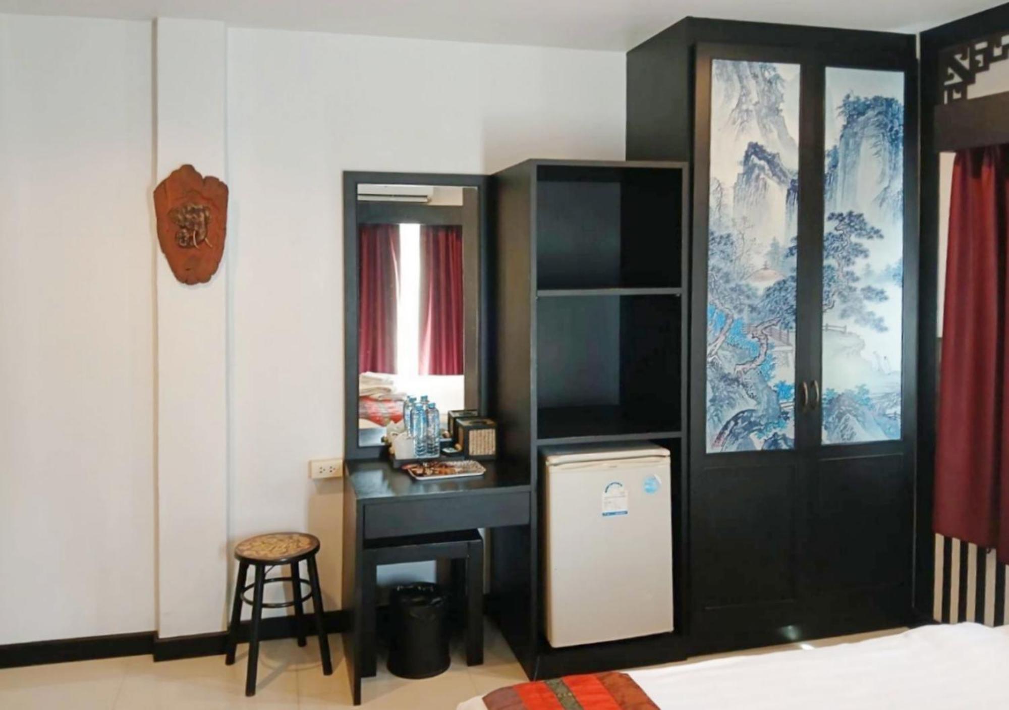 Sunray Beach Hotel Patong Eksteriør billede