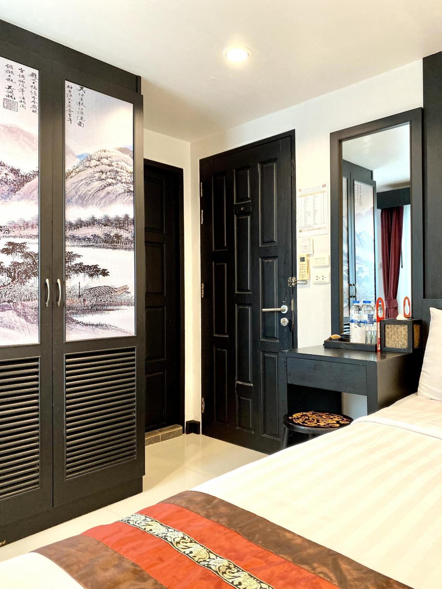 Sunray Beach Hotel Patong Eksteriør billede